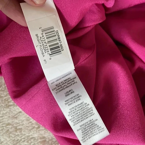 Dress the Population One Shoulder Crepe Dress - Picture 9 of 9